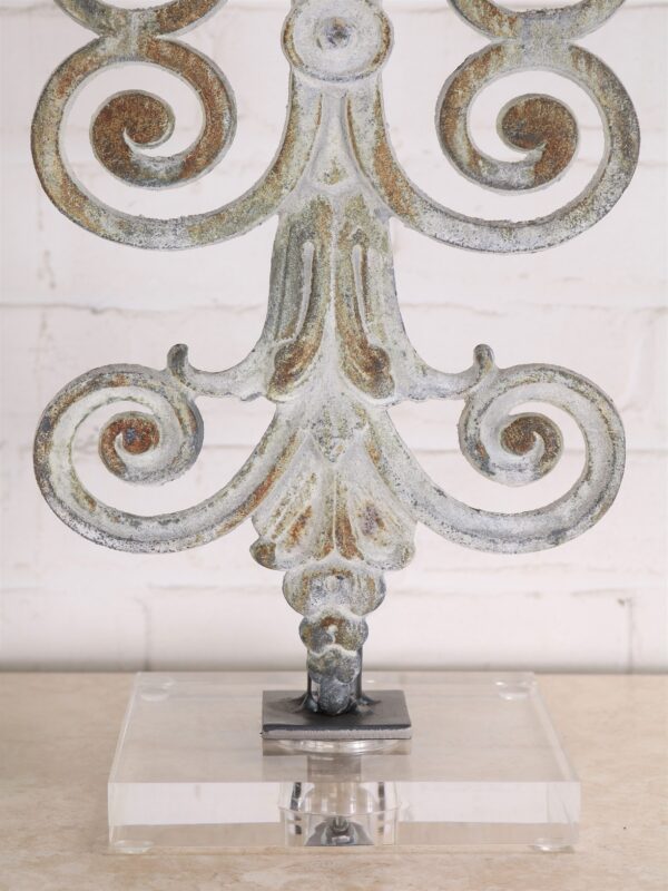 Fleur Scroll custom iron table lamp with a white, distressed finish and an acrylic base.